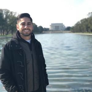 Meet your Posher, Eli